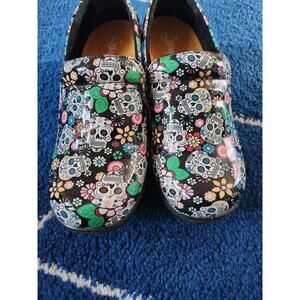 Savvy Day of the Dead Non Slip Women's Shoes 8.5
